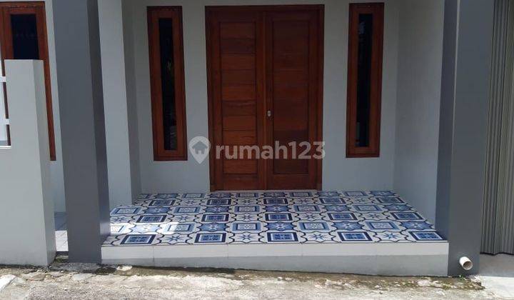 Rumah Mangku Jl Aspal Barat Lapangan Di Jl. Kasihan Shm Baru 2