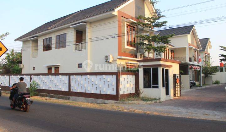 RUMAH MEWAH HOOK PINGGIR ASPAL di Jl. Candi Sambisari  1