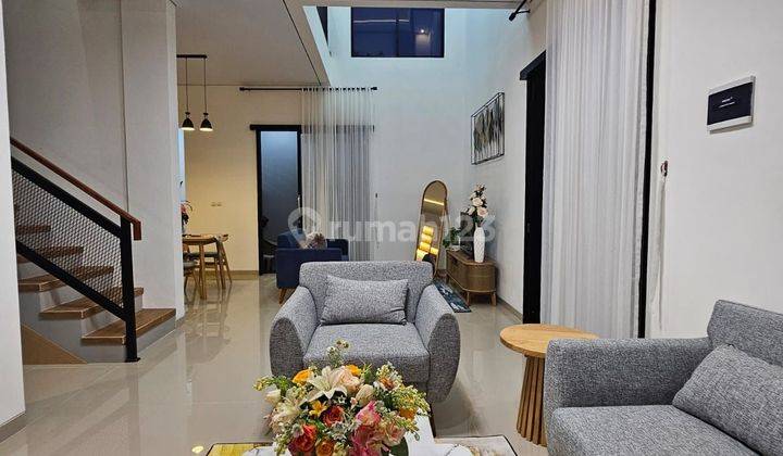 Rumah Scandinavian Dekat Kampus Uii Jakal Km 13 2 Lantai Baru 2