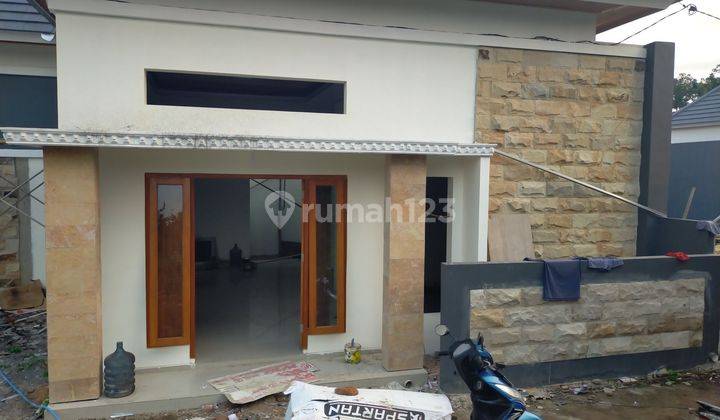 RUMAH TIMUR UII di Jl BESI KM 3 DEKAT PUSKESMAS NGEMPALK 2  2