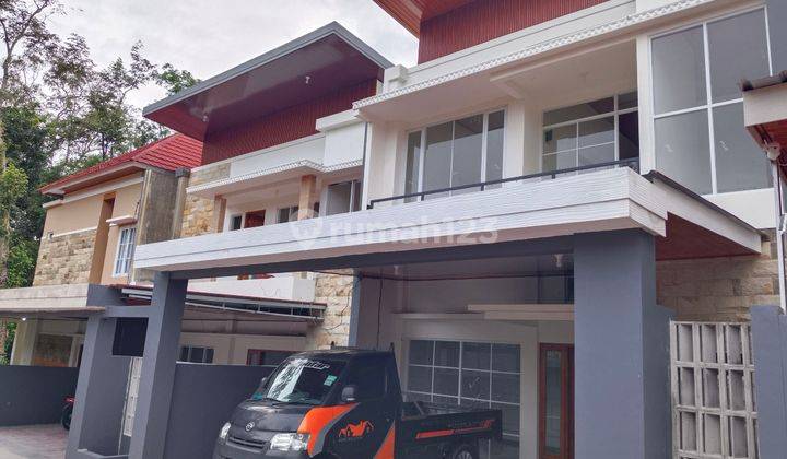 Rumah Batu Model Kontemporer Timur Pasar Jangkang 2 Lantai 1