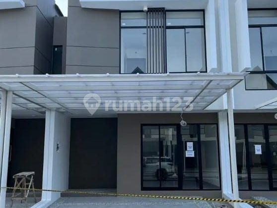 Dijual rumah pik2 6x12,5 rapih 3 kamar tidur