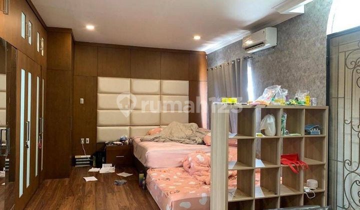 Rumah florence pik 10x20 4 kamar tidur semi furnish
