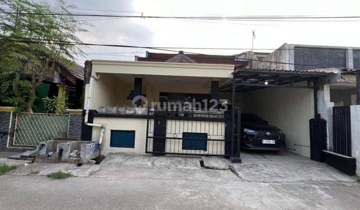 Disewakan Rumah siap huni lokasi strategis bebas banjir  1