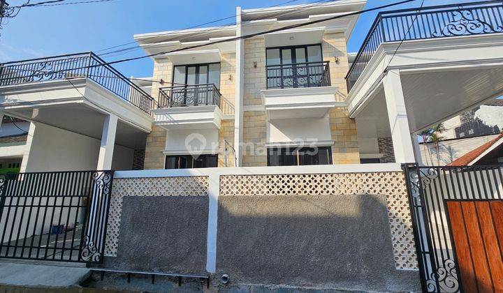 Dijual rumah full renovasi harga murah dalam kompleks 2