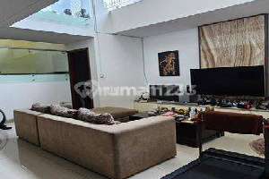 Strategis Di.senayan. Rumah Bagus Mewah Furnished Permata Hijau Kebayoran Bawah 14milyar