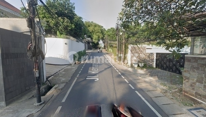 Dijual Cepat Rumah Kemang Utara Luas 1374M2 Hanya 28.5M Yg Harga Market 40M 2