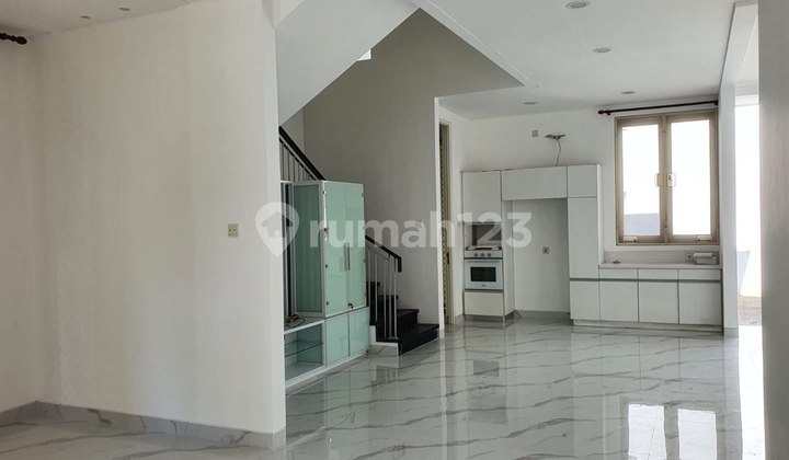 Hot Listing... Rumah Bagus Siap Huni Pakuwon City 2