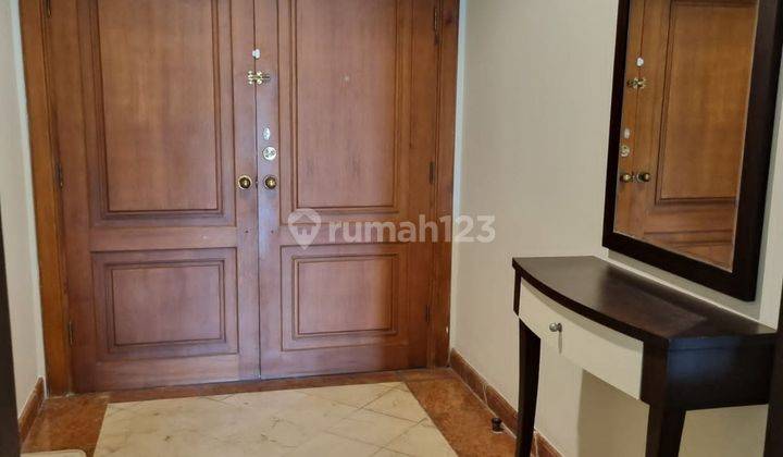 Disewakan Kondominium Graha Family 3 Br Terawat Siap Huni 2
