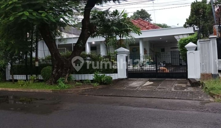 Dijual Rumah Bagus Di Komersial Area Kapuas