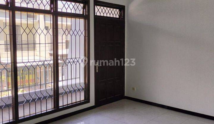 DIJUAL CEPAT RUMAH SIAP HUNI 2½ LANTAI DI MULYOSARI SURABAYA 2