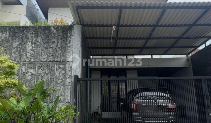 Dijual Rumah Modern Tropical Siap Huni Tenggilis