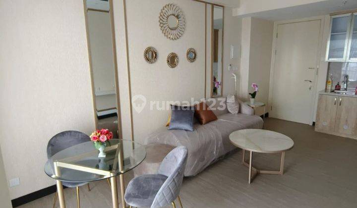 Jual Cepat Apartemen Amor 2 Br Luxury Furnished Pakuwon City 1