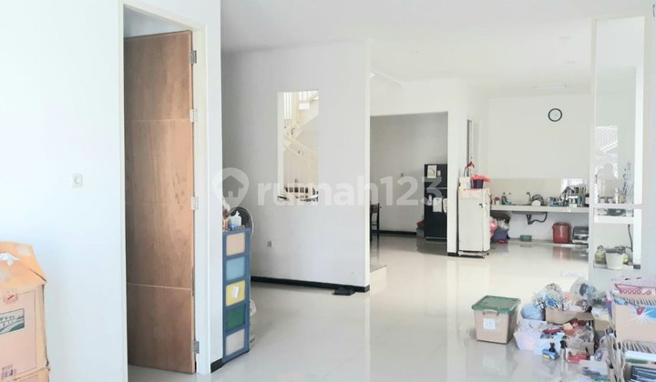 Hot Listing... Beautiful House for Sale Move-In Ready Kutisari 2