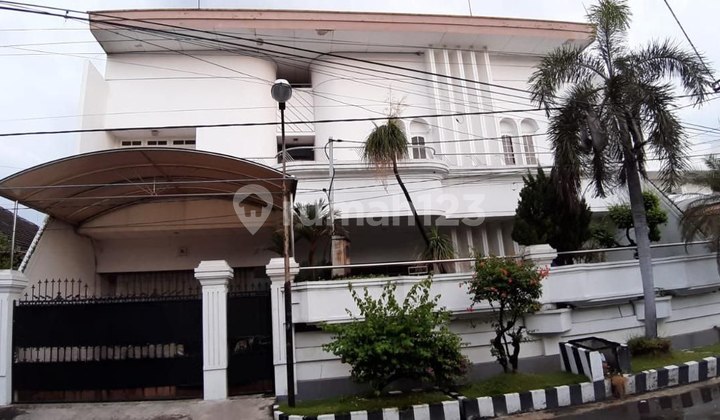 Dijual Rumah Bagus Siap Huni Manyar Kertoarjo Bonnet