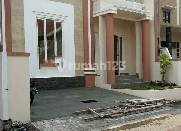 Dijual Rumah Bagus Siap Huni Citraland Utama