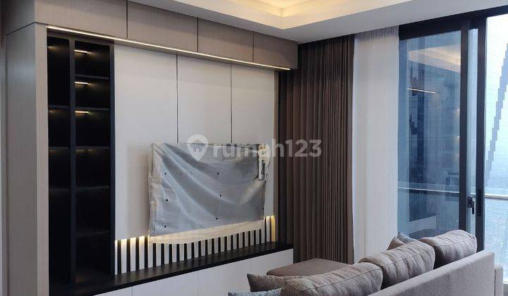 DISEWAKAN APARTEMEN VOILA CW 2 BR LUXURY FURNISHED BARU GRESS 1