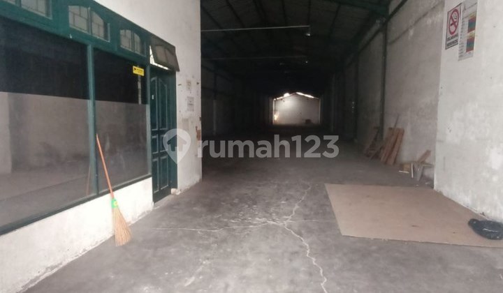 Disewakan Segera... Gudang Siap Pakai Di Raya Kedung Cowek 2