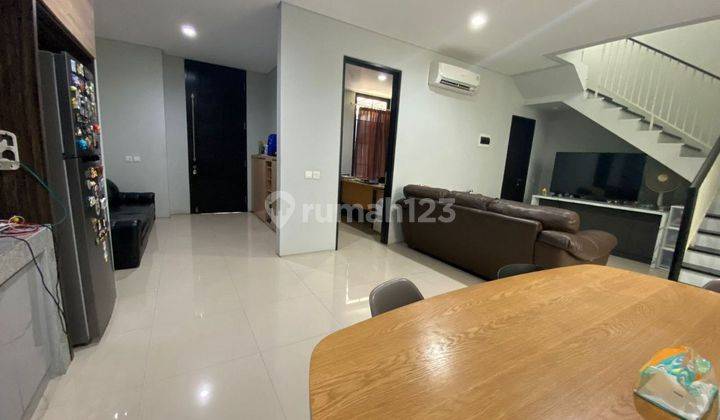 Turun Harga! ... Dijual Cepat Rumah Bagus 2 Lantai Di Citraland 2