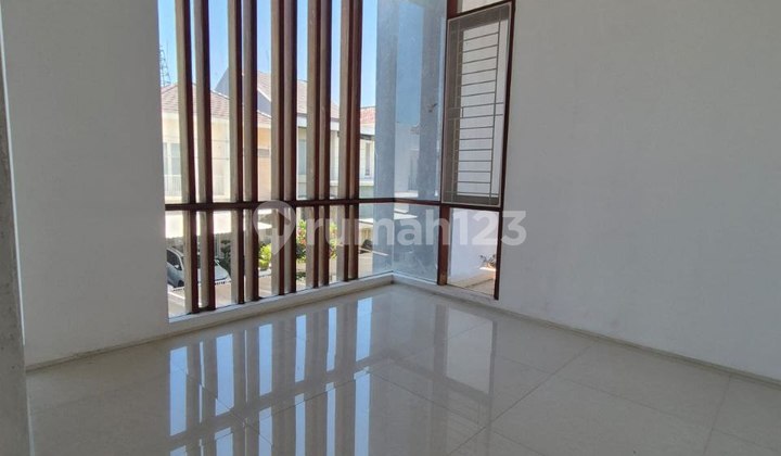 Rare Find... Beautiful Ready-to-Occupy House in San Diego Pakuwon City 2