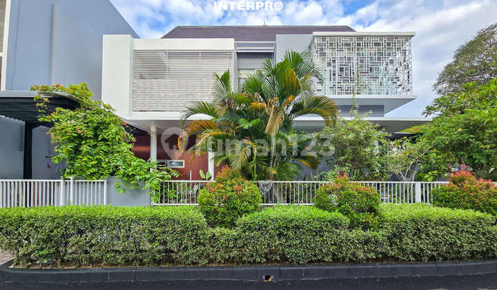 Luxury Hook House for Sale in Taman Permata Buana Ready to Occupy - 238M2