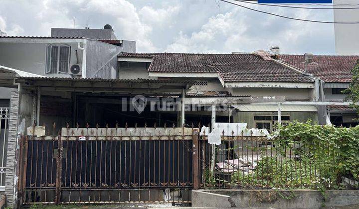 Rumah Dijual Hitung Tanah Taman Ratu Lt 200m2 Pinggir Jalan Raya 1