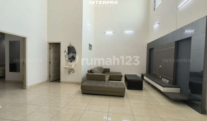 Rumah Siap Huni Dijual Green Ville – Luas Tanah 220m2 2