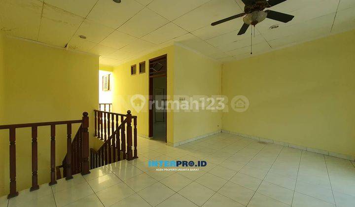 Rumah 2 Lantai Taman Meruya Ilir Luas 188m2 Hook 2