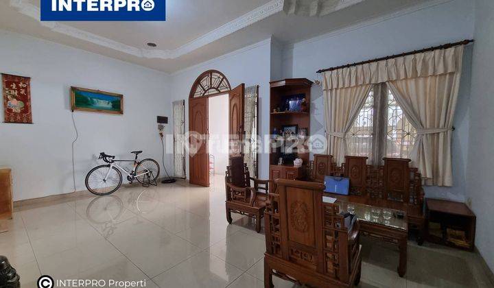 Rumah 2 Lantai Dalam Komplek Perumahan Taman Ratu Lt 239m2 SHM 2