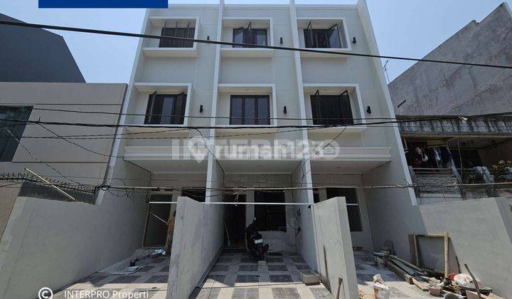 Rumah Baru Minimalis Modern 3 Lantai Taman Ratu Avalaible 3 Unit 2