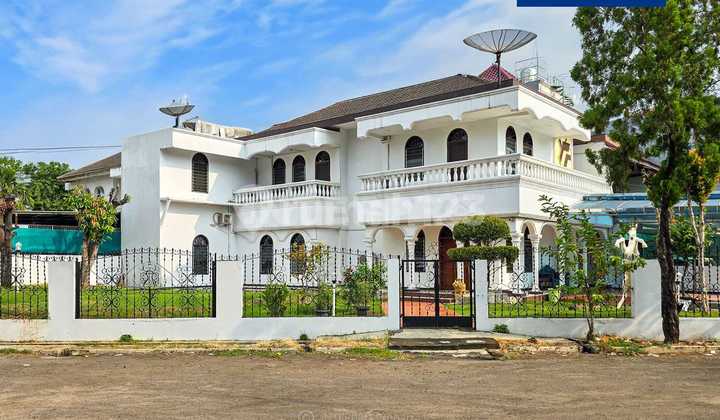 Rumah Disewakan Green Ville LT 575m2 Cocok untuk Usaha 1