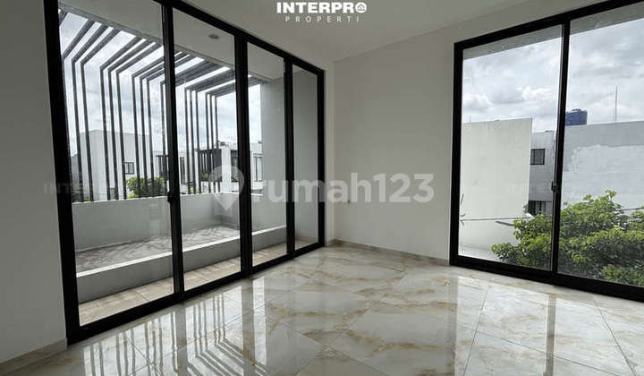 Rumah Dijual Taman Villa Meruya Hadap Timur SHM - Luas 161M2 2