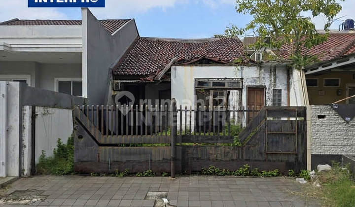 Rumah Hitung Tanah Permata Buana Cocok untuk Bangun Ulang 160M2