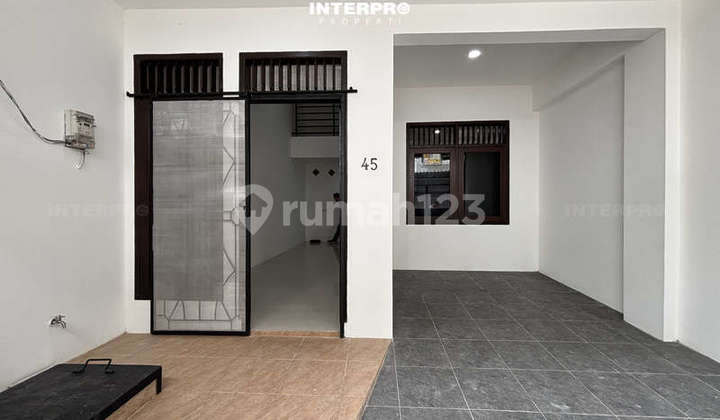 Rumah 1,5 Lantai Dijual Jelambar Lokasi Strategis - LT 82,5M2 2