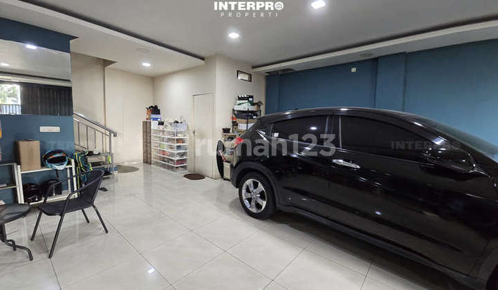 Joglo Shop House in Pos Pengumben, Suitable for Business – Land Area 77m² 2