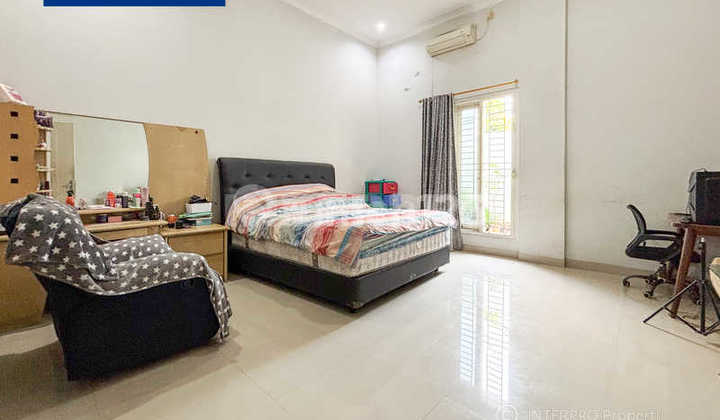 Rumah Dijual Sunrise Garden dekat Taman Ratu - LT 221m2 2