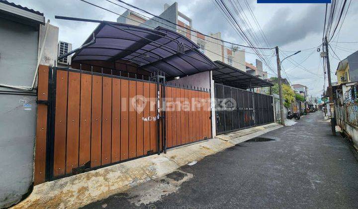 Rumah Dijual 1,5 Lantai Taman Ratu Lt 93m2 Furnished Minimalis  2