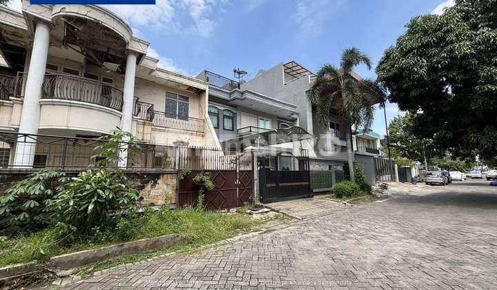 Hook House For Sale Taman Palem Lestari Cengkareng – Land Area 303m2 2