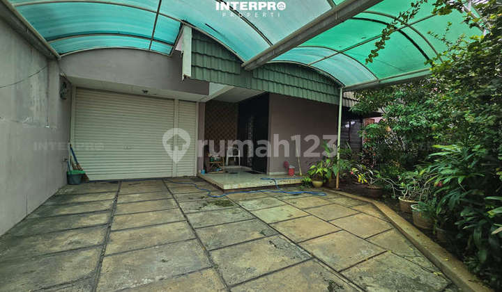 Rumah Hitung Tanah Tosiga Kebon Jeruk Lt 318m2 Akses Jalan Lebar 2