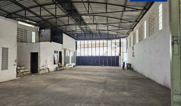 Gudang Dijual Pinggir Jalan Raya Cakung Siap Pakai - LT 897m2 2