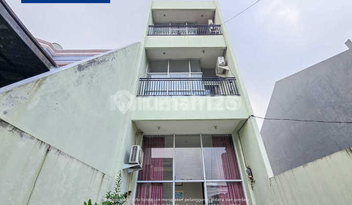 Rumah 3,5 Lantai Dijual Duri Kepa Hadap Barat – Luas Tanah 88m2 Rumah 3,5 Lantai Dijual Duri Kepa Hadap Barat – Luas Tanah 88m2