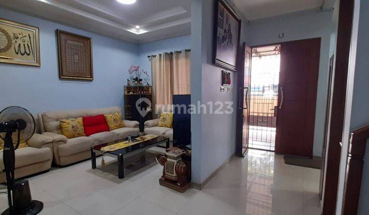 Jual Rumah Hoek ,cocok Untuk Usaha,pinggir Jalan Ramai,tangerang 2