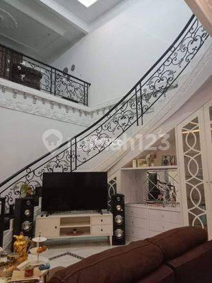 Dijual Rumah 3 Lantai di Ciwidey Bandung 1