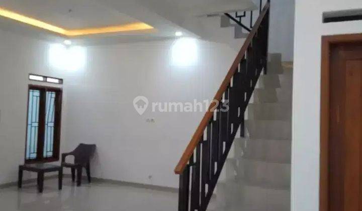 Bikin Terpana, Rumah Cantik Minimalis Lokasi di Arcamanik 1