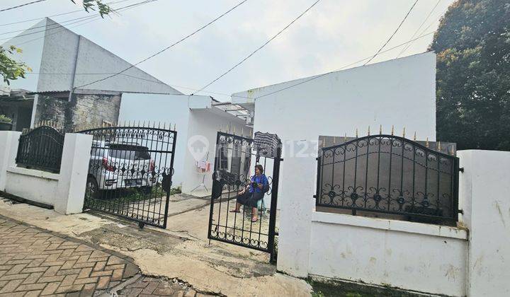 Rumah Kontrakan di Bsd Nusaloka Rumah Kontrakan kost, Tangerang 6Kamar 1