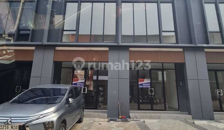 Ruko Hampton Avenue Gandeng atau Sendiri Siap Pakai