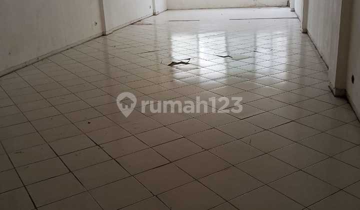 Ruko Angkasa Kemayoran Luas 80M Hadap Utara Lokasi Bagus dan Nyaman