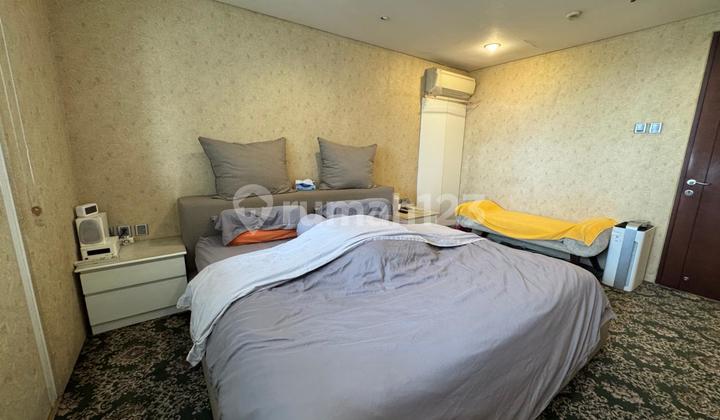 Kondisi Furnished Royal Springhill Luas 165M Hadap Barat Sudah Sertifikat