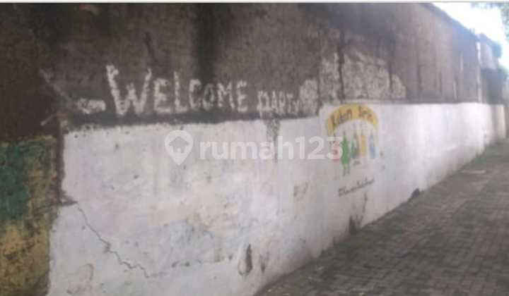 rumah tua hitung tanah area menteng pinggir jalan lingkungan sangat strategis