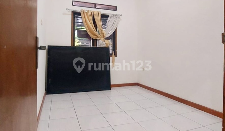 Dijual Rumah Hasyim Ashari